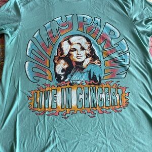 Dolly Parton Live in Concert Graphic Tee